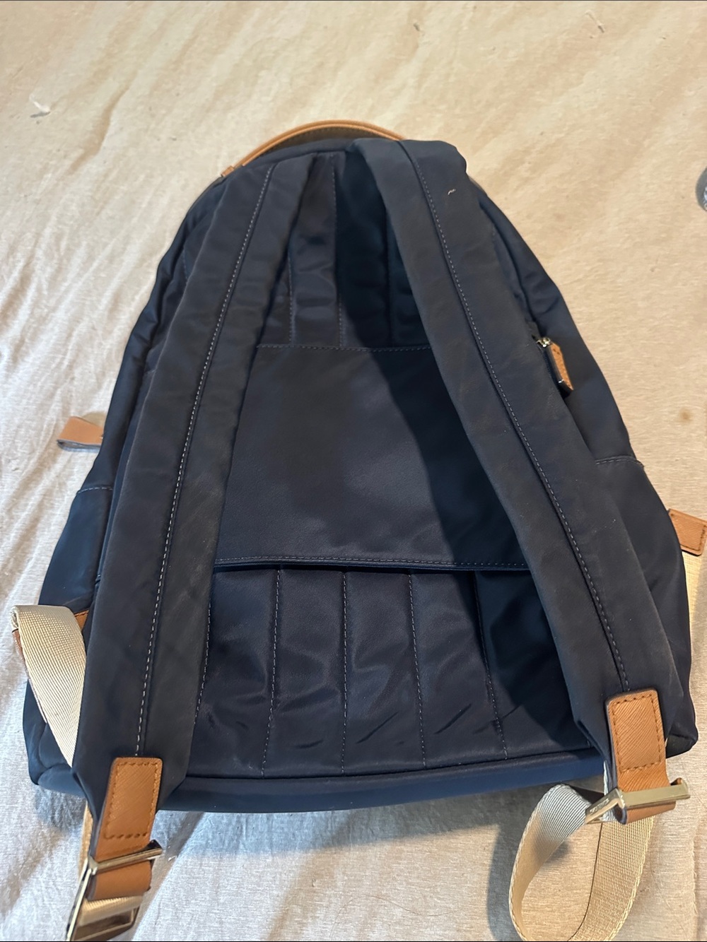 Michael Kors Jet Set Backpack. - Picture 4 of 5